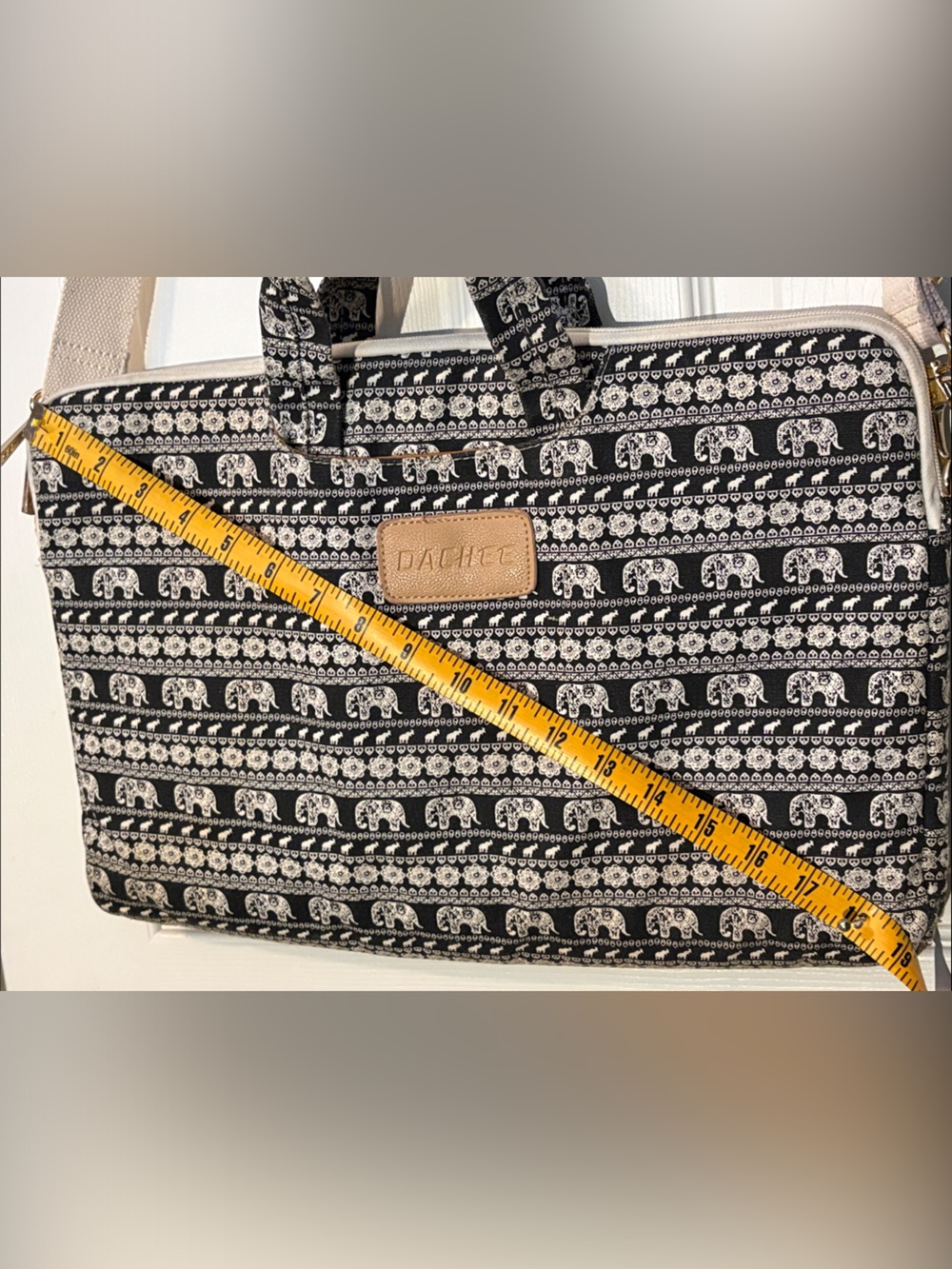 Dachee Elephant-Pattern Laptop Bag - Picture 4 of 4